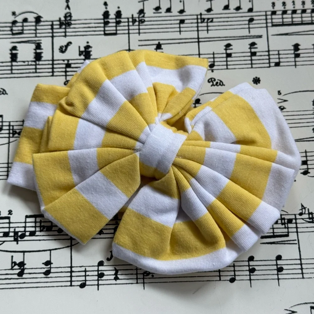 Yellow and white print bow headband for newborn up to 4 years ago old